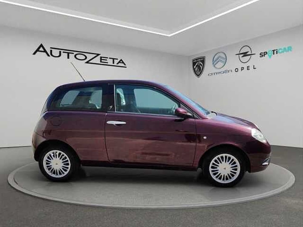 Lancia Ypsilon usata a Vibo Valentia (4)