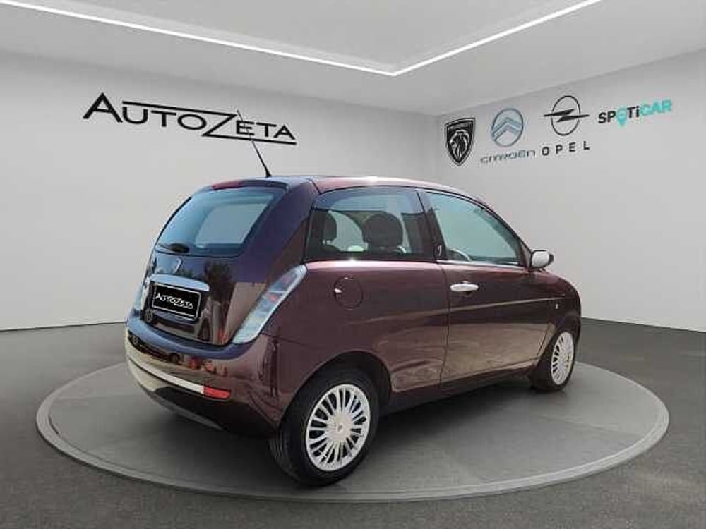 Lancia Ypsilon usata a Vibo Valentia (5)