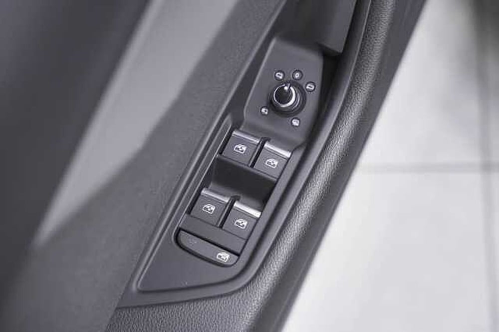 Audi A4 Avant usata a Como (16)