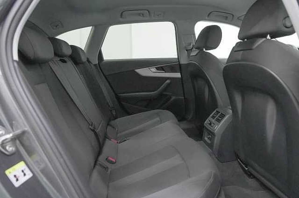 Audi A4 Avant usata a Como (9)