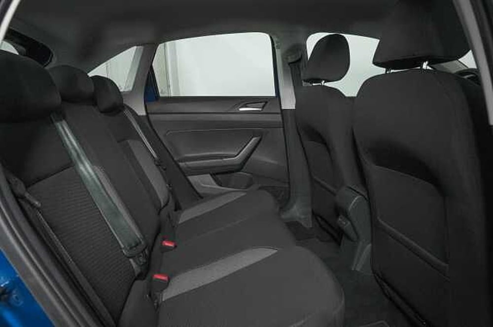 Volkswagen Taigo usata a Como (10)