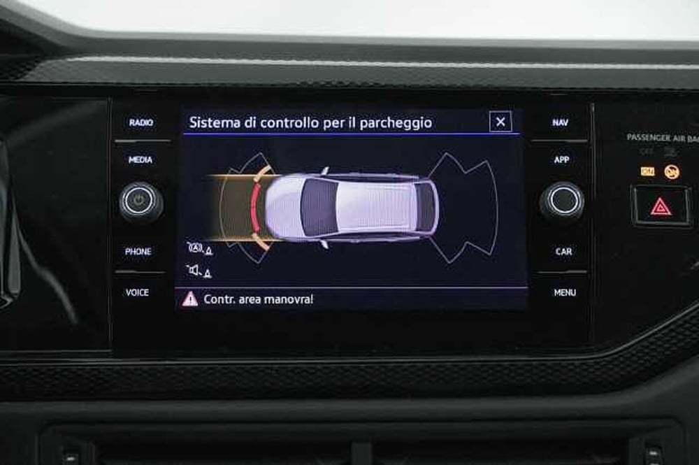 Volkswagen Taigo usata a Como (15)