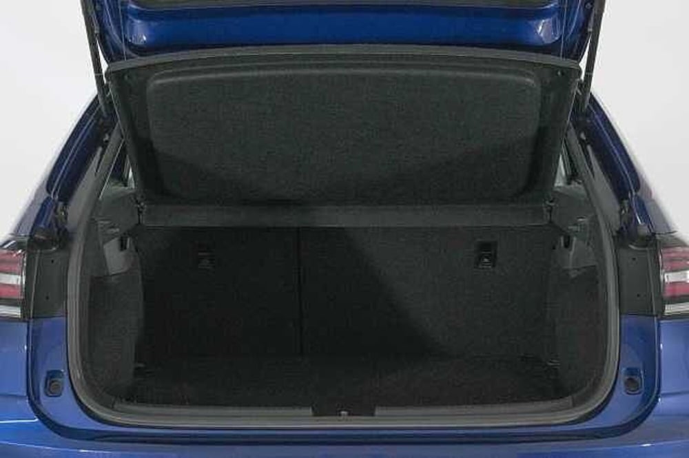 Volkswagen Taigo usata a Como (6)