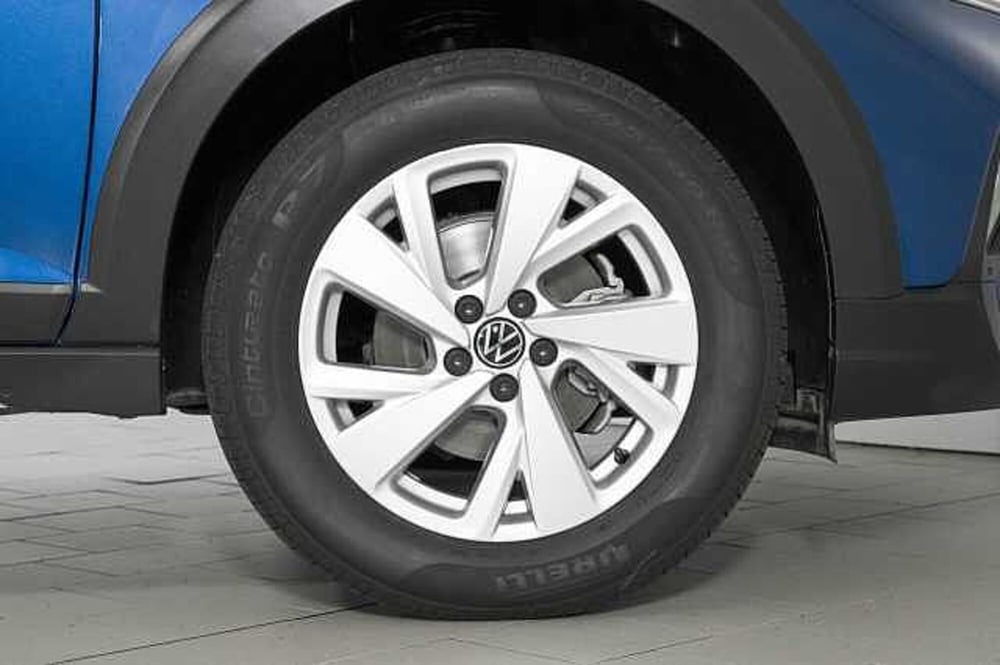 Volkswagen Taigo usata a Como (9)