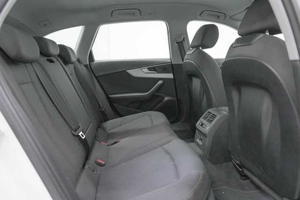 Audi A4 Avant usata a Como (9)