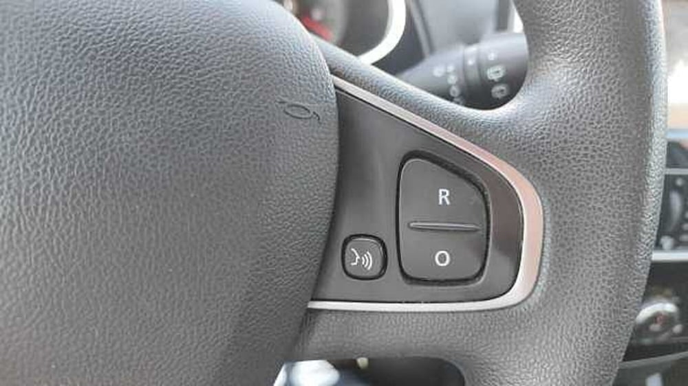 Renault Clio usata a Firenze (17)