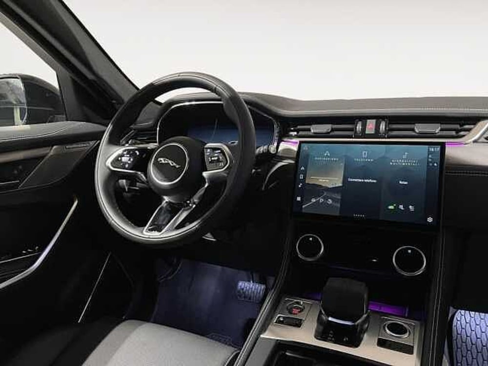 Jaguar F-Pace usata a Ravenna (12)
