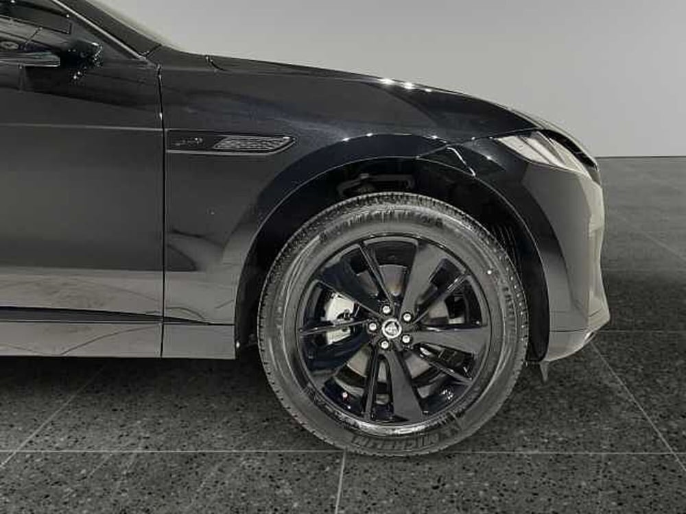 Jaguar F-Pace usata a Ravenna (9)