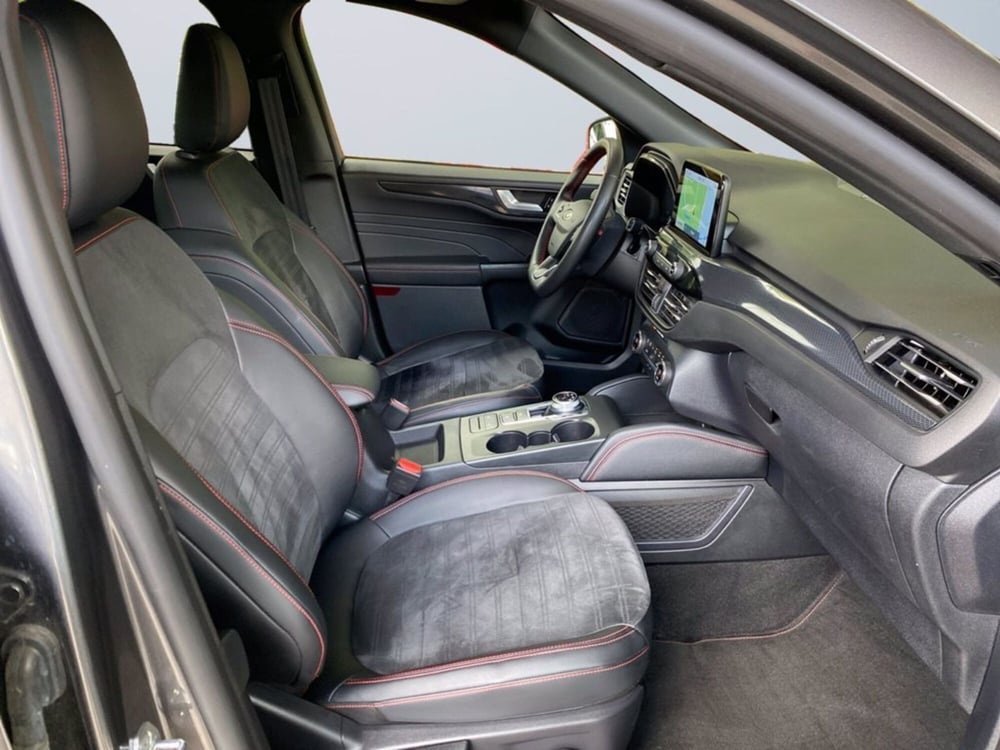 Ford Kuga usata a Milano (11)
