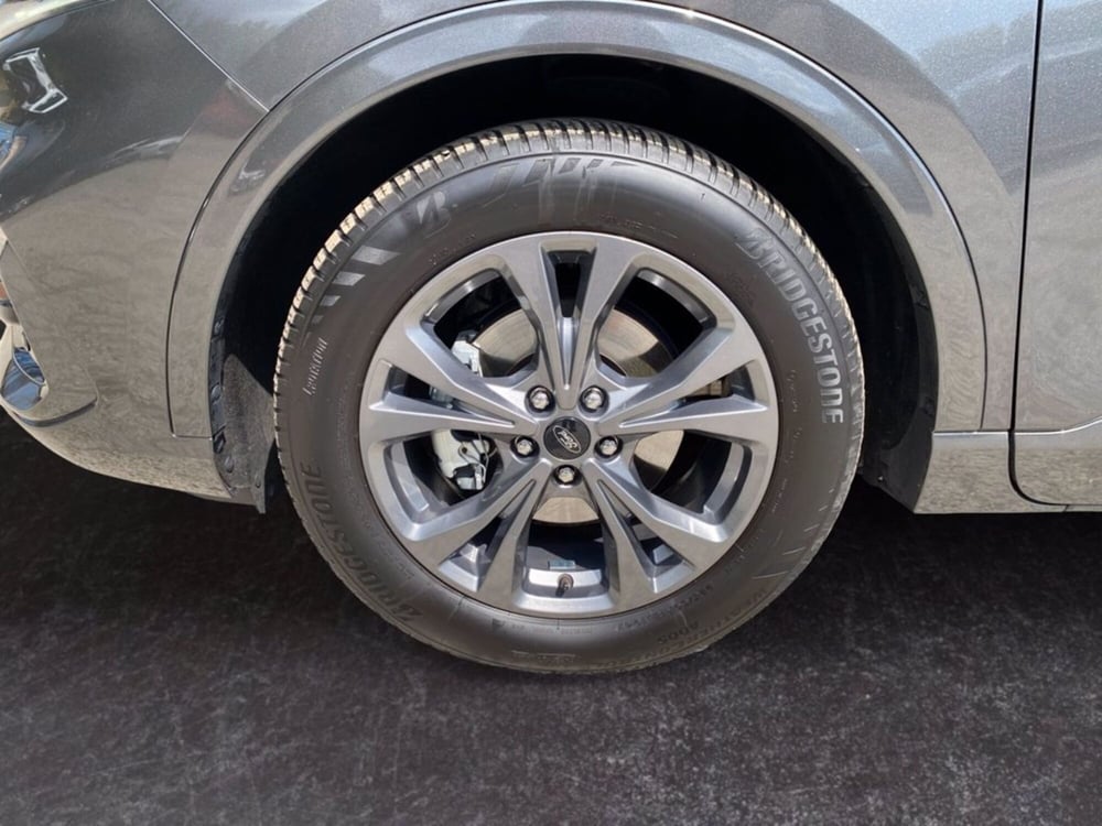 Ford Kuga usata a Milano (16)
