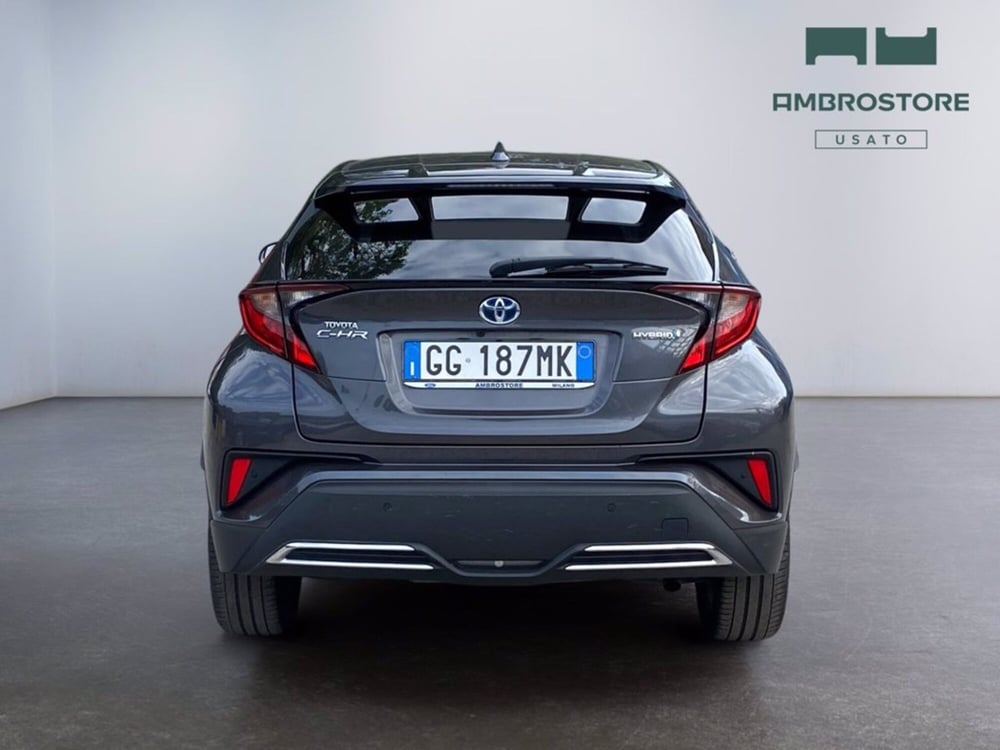 Toyota Toyota C-HR usata a Milano (6)