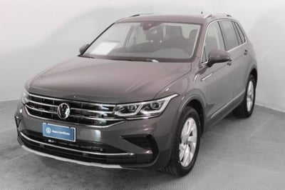 Volkswagen Tiguan 2.0 TDI 150 CV SCR DSG 4MOTION Elegance del 2022 usata a Paruzzaro