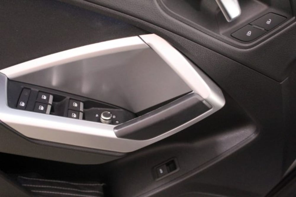 Audi Q3 Sportback usata a Novara (8)