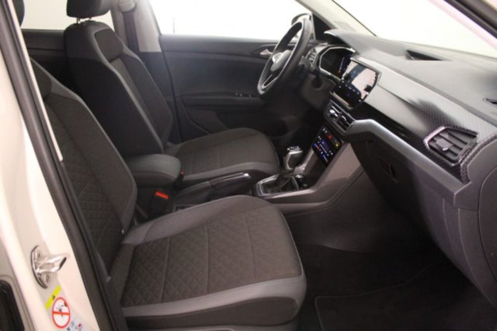 Volkswagen T-Cross usata a Novara (8)
