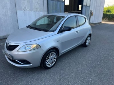 Lancia Ypsilon 1.2 69 CV 5 porte Gold del 2017 usata a Lodi