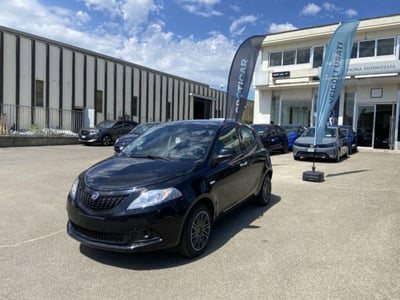 Lancia Ypsilon 1.0 FireFly 5 porte S&amp;S Hybrid Ecochic Gold nuova a Borgo San Lorenzo