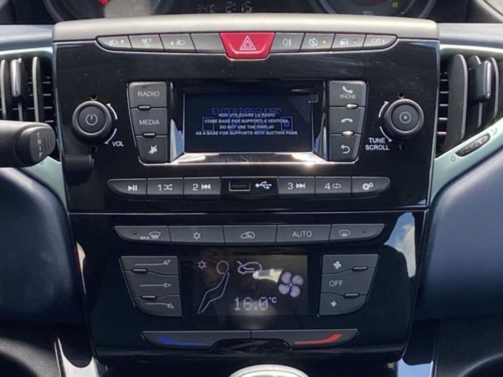 Lancia Ypsilon nuova a Firenze (15)