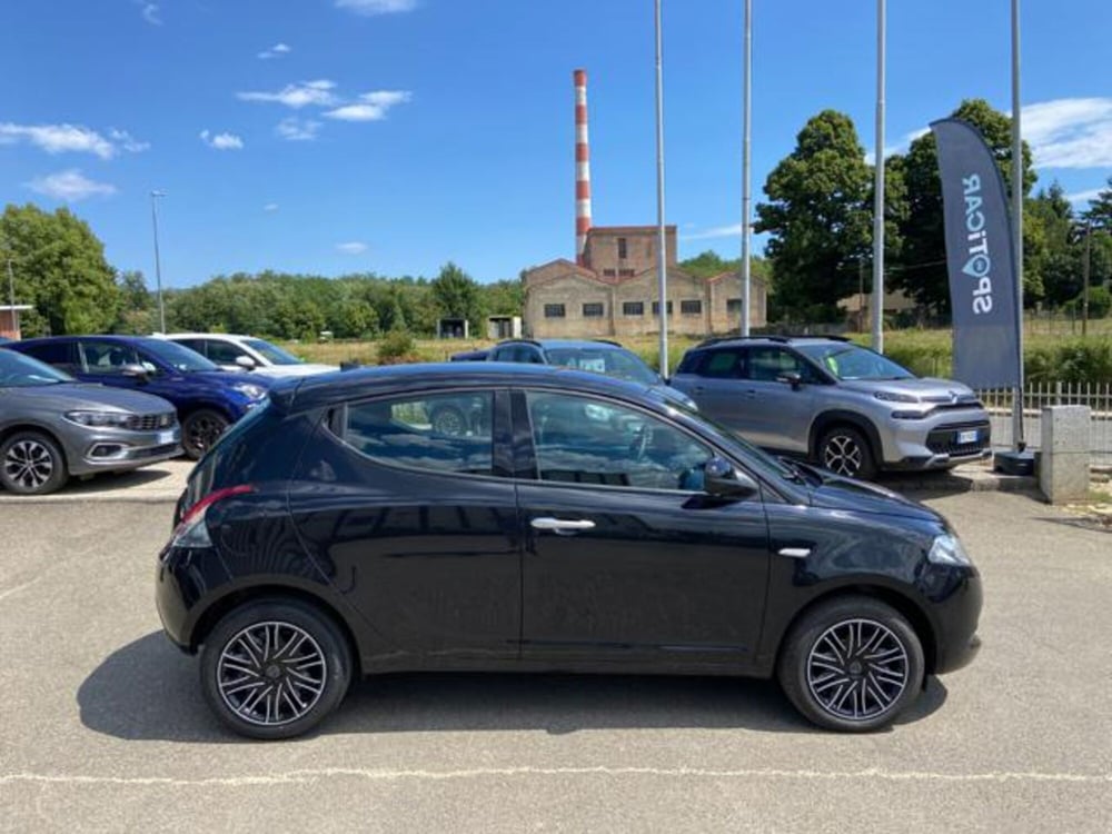 Lancia Ypsilon nuova a Firenze (4)