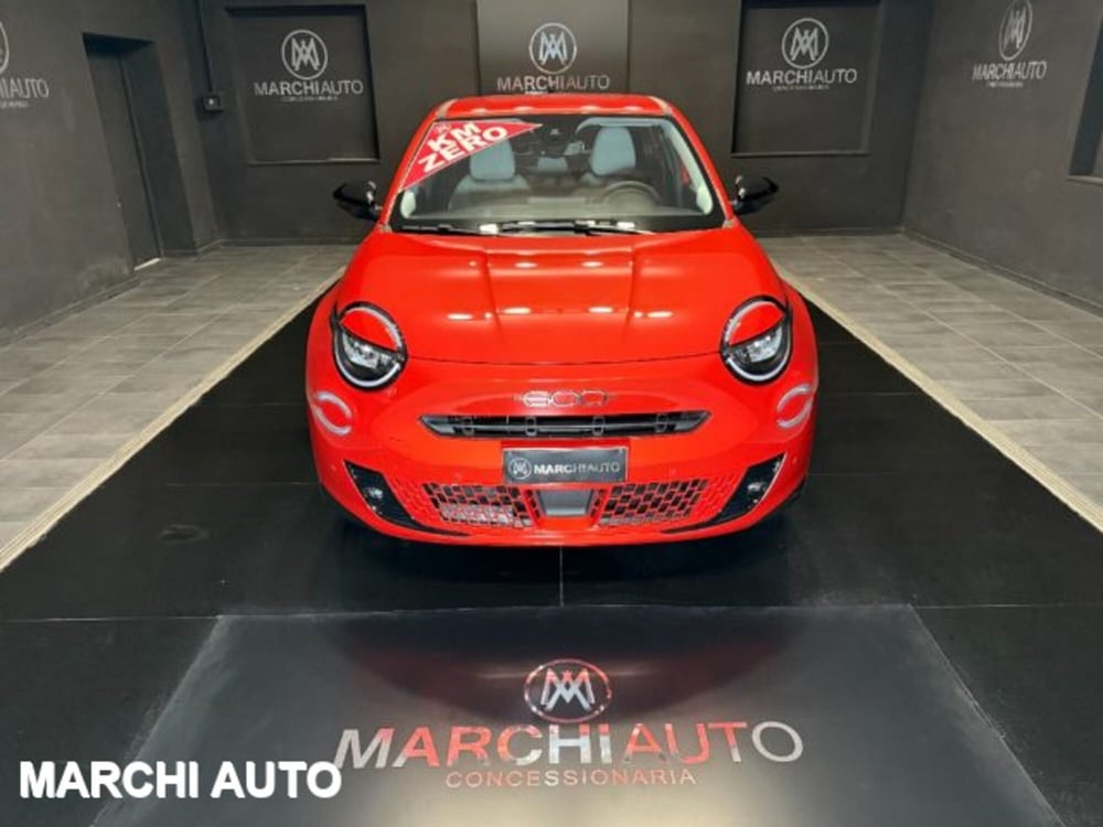 Fiat 600 nuova a Perugia (2)