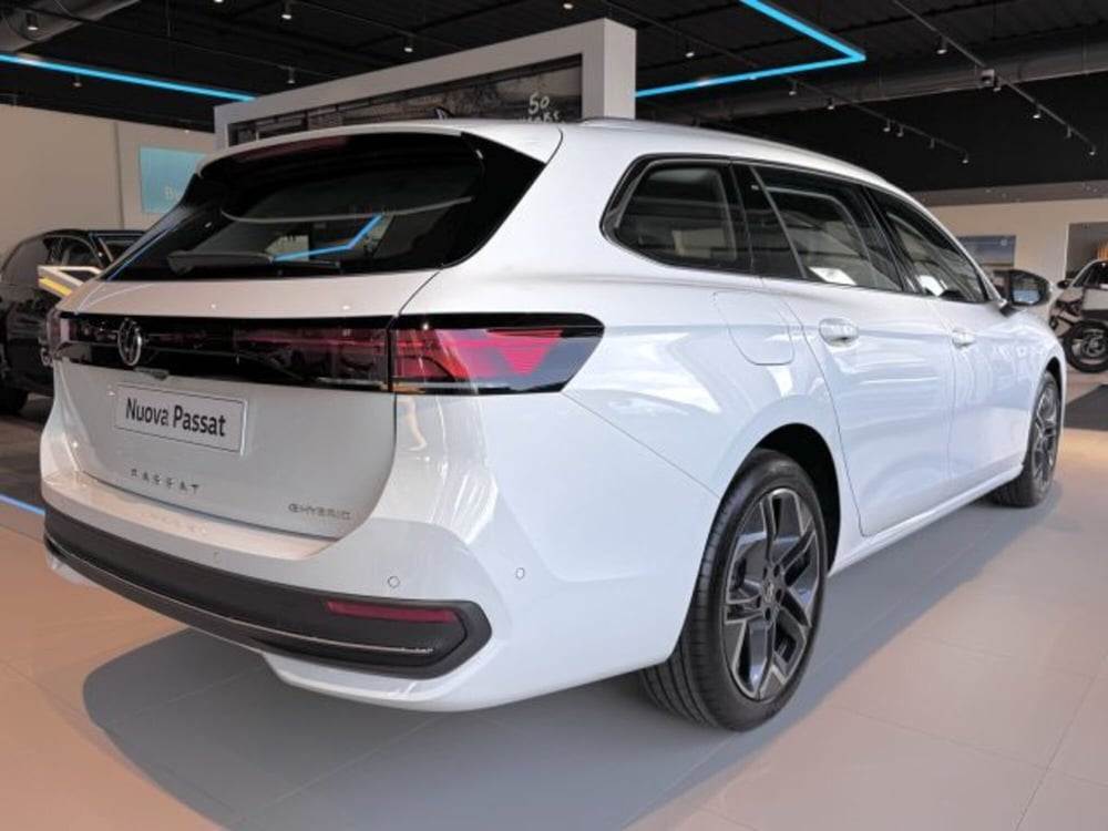Volkswagen Passat nuova a Vicenza (3)