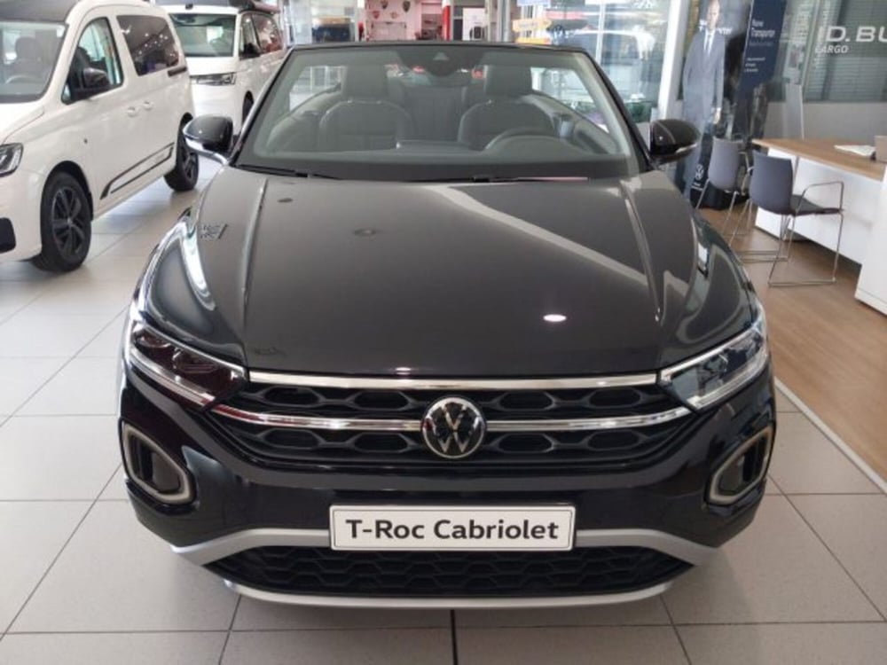 Volkswagen T-Roc Cabrio nuova a Vicenza (2)
