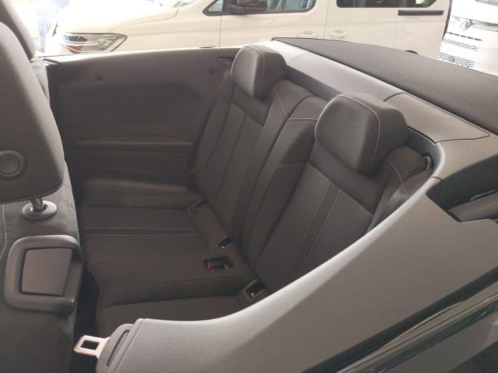 Volkswagen T-Roc Cabrio nuova a Vicenza (9)