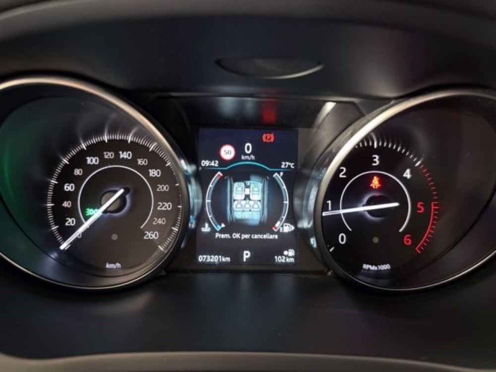 Jaguar E-Pace usata a Modena (14)