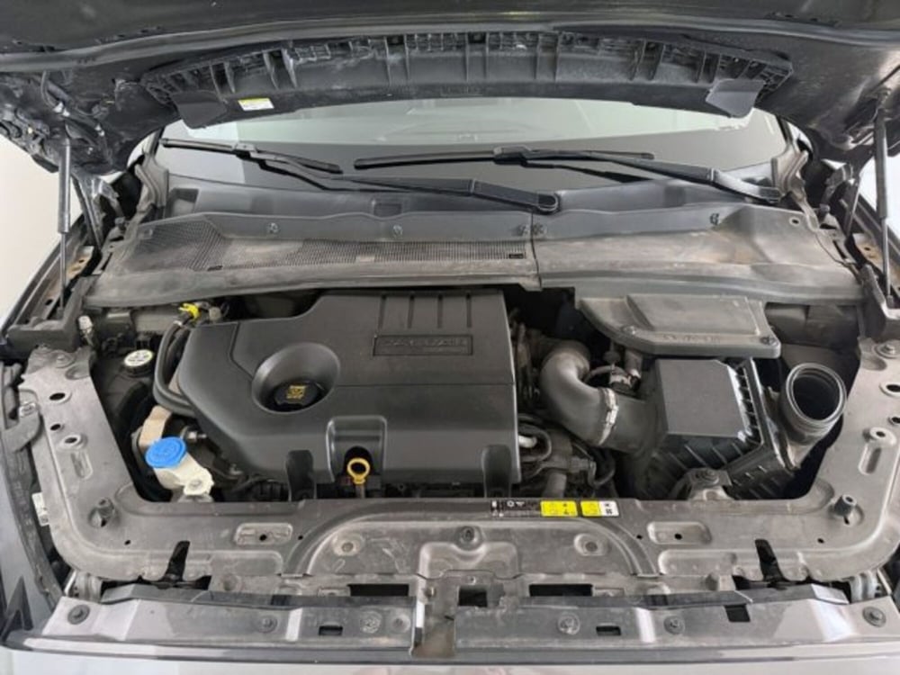 Jaguar E-Pace usata a Modena (15)