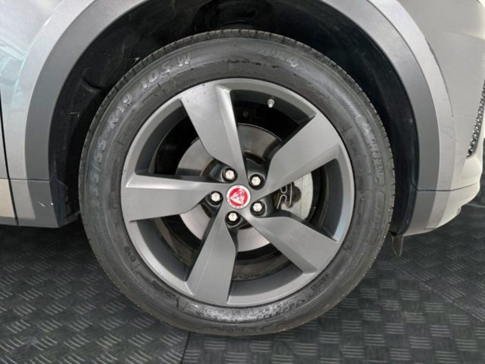 Jaguar E-Pace usata a Modena (5)