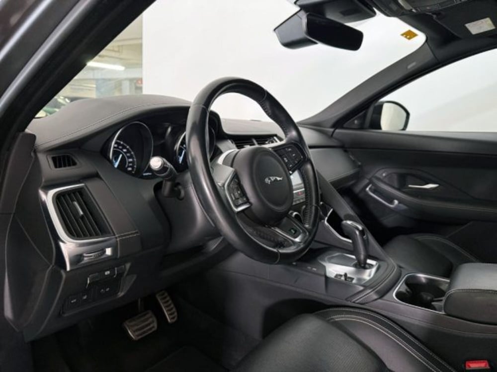 Jaguar E-Pace usata a Modena (6)