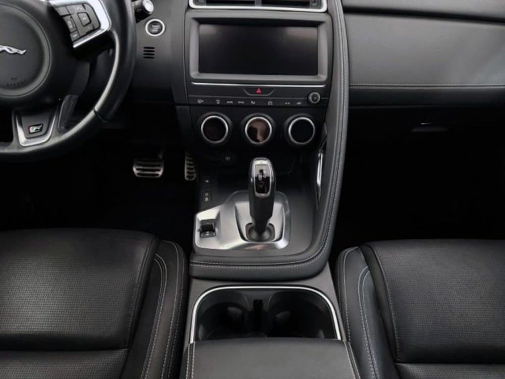 Jaguar E-Pace usata a Modena (9)