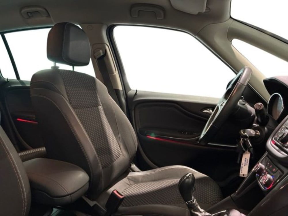 Opel Zafira Tourer usata a Ancona (16)