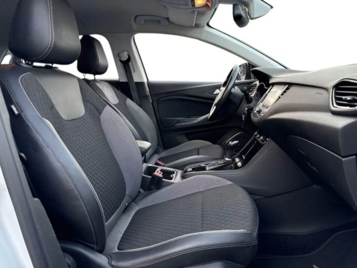 Opel Grandland X usata a Catania (10)