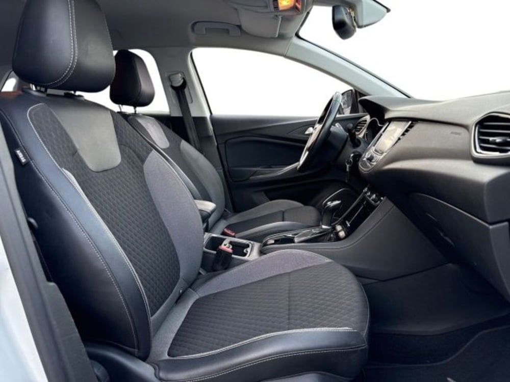 Opel Grandland X usata a Catania (10)