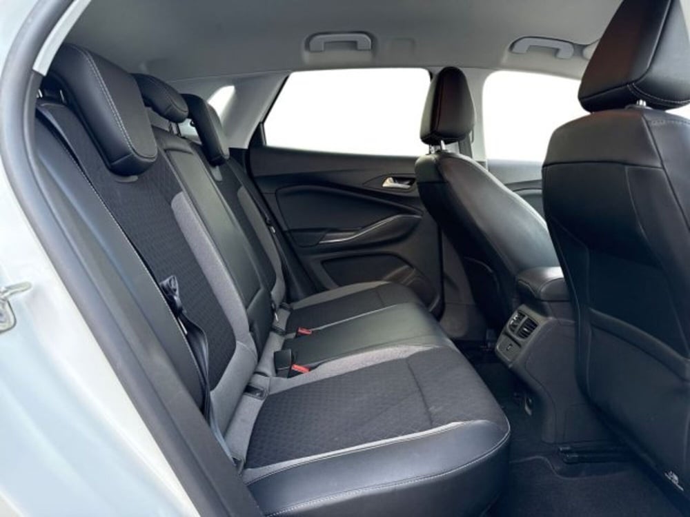 Opel Grandland X usata a Catania (11)
