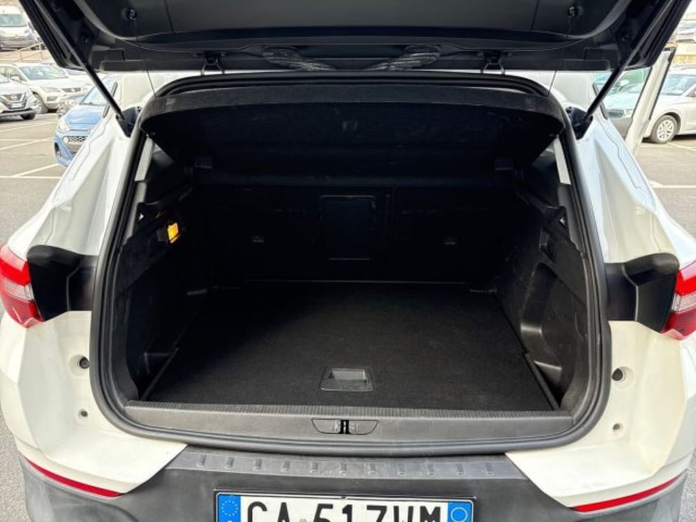 Opel Grandland X usata a Catania (12)