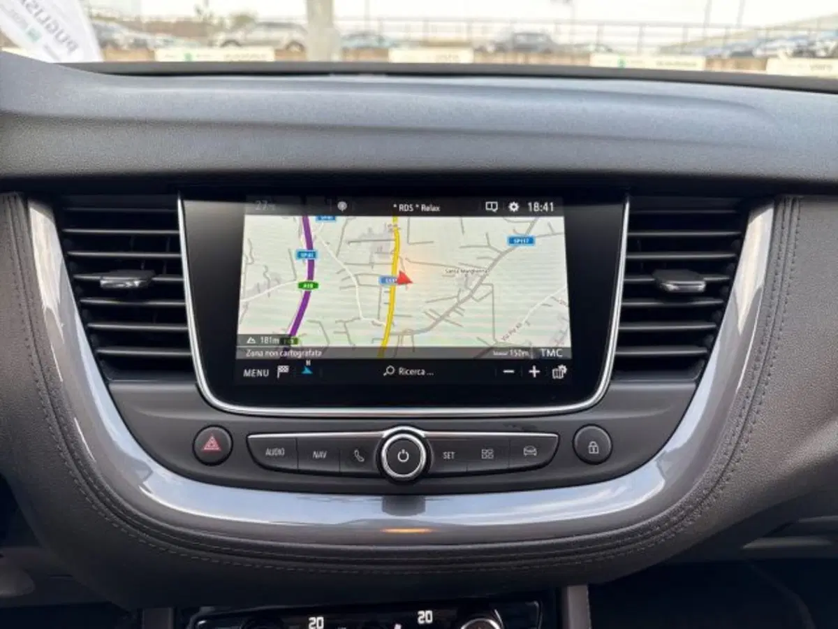 Opel Grandland X usata a Catania (15)