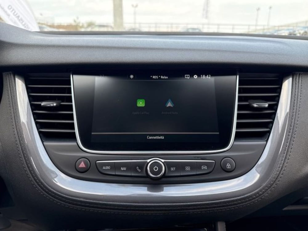 Opel Grandland X usata a Catania (16)