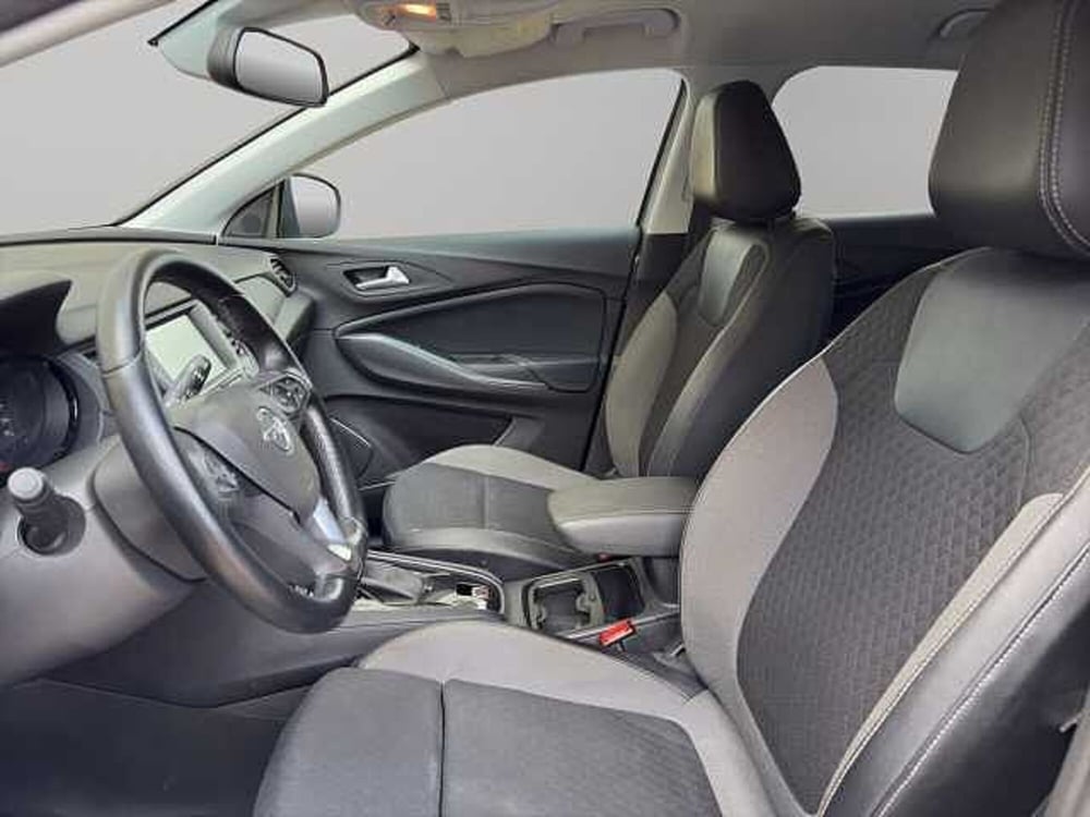 Opel Grandland X usata a Vibo Valentia (8)