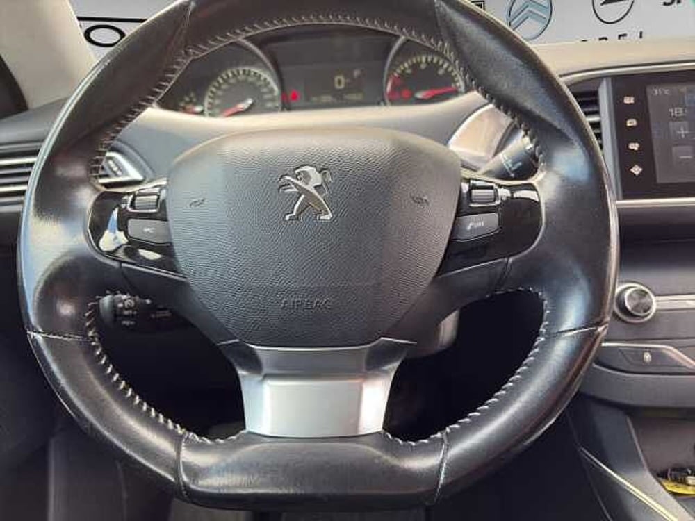 Peugeot 308 usata a Vibo Valentia (11)