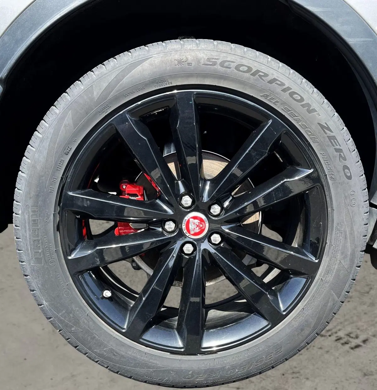 Jaguar E-Pace usata a Catania (9)
