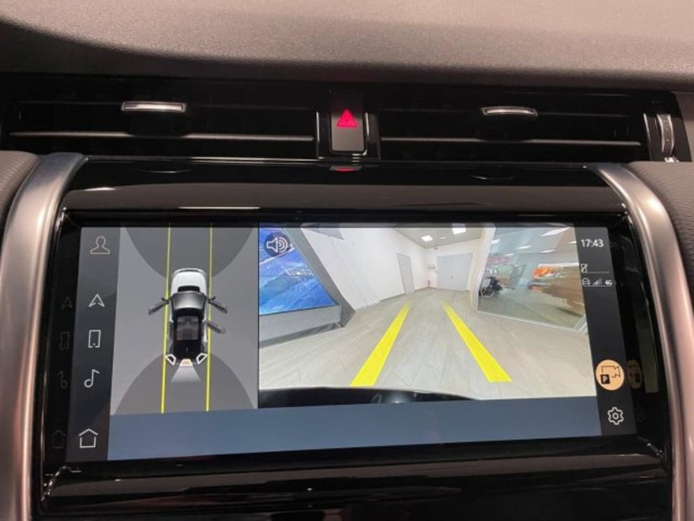 Land Rover Discovery Sport usata a Cuneo (11)