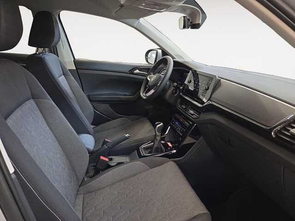 Volkswagen T-Cross nuova a Lecco (10)