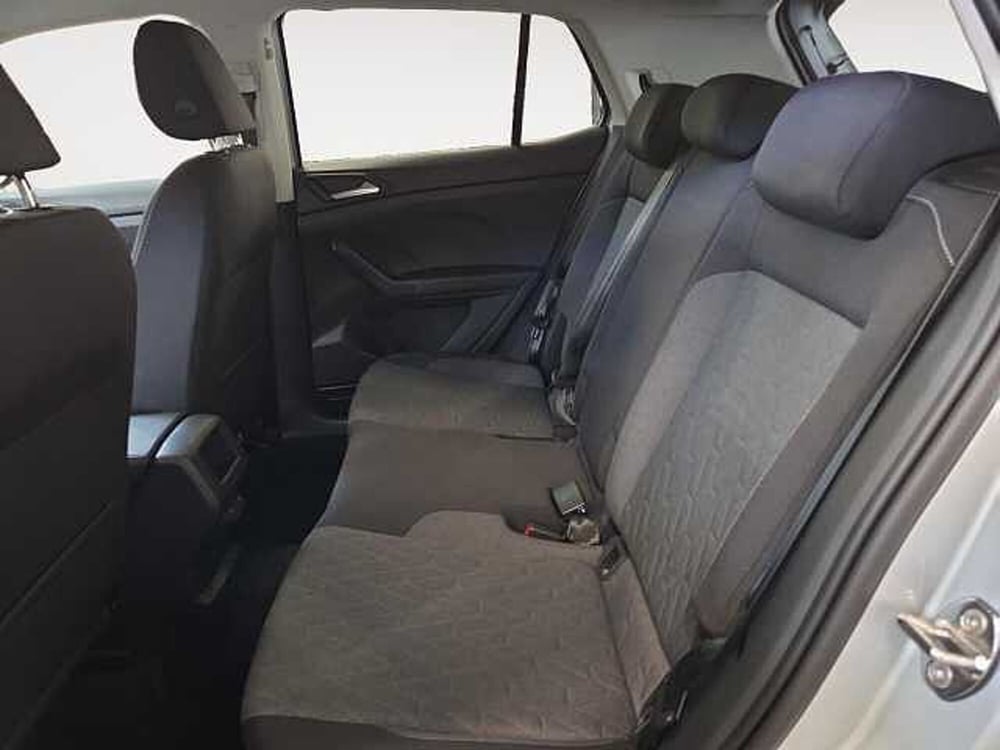 Volkswagen T-Cross nuova a Lecco (14)