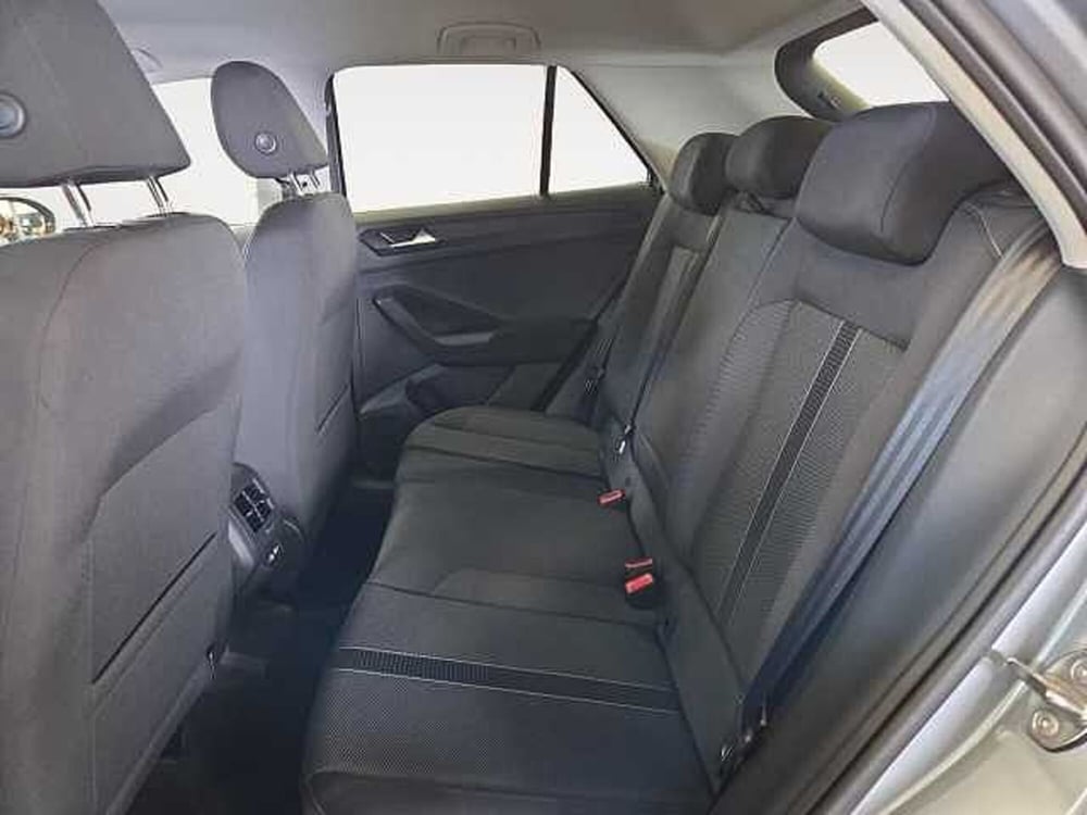 Volkswagen T-Roc nuova a Lecco (12)
