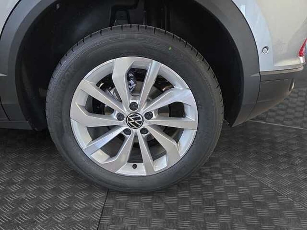 Volkswagen T-Roc nuova a Lecco (13)