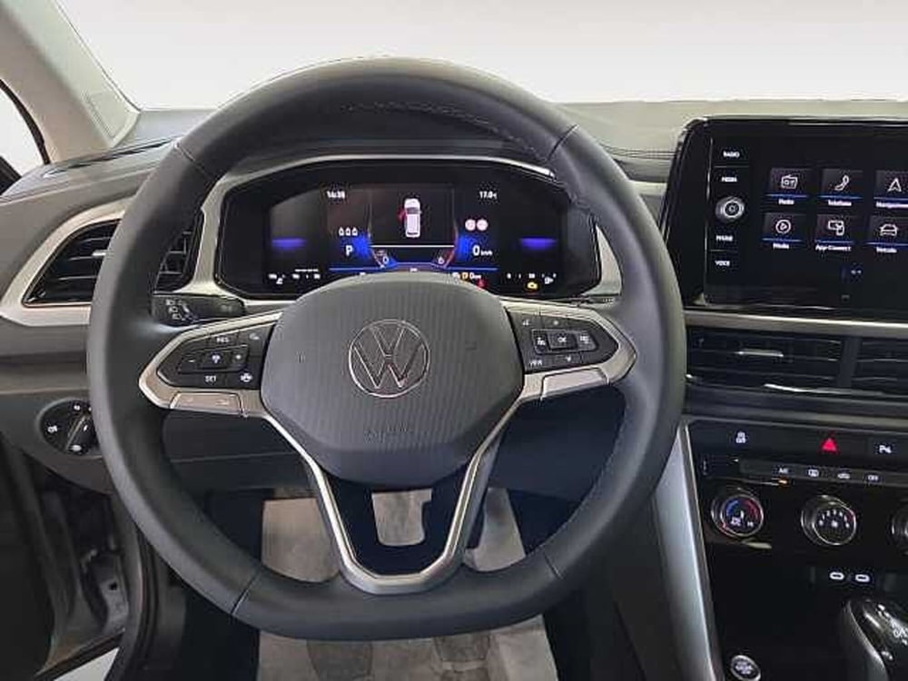 Volkswagen T-Roc nuova a Lecco (9)