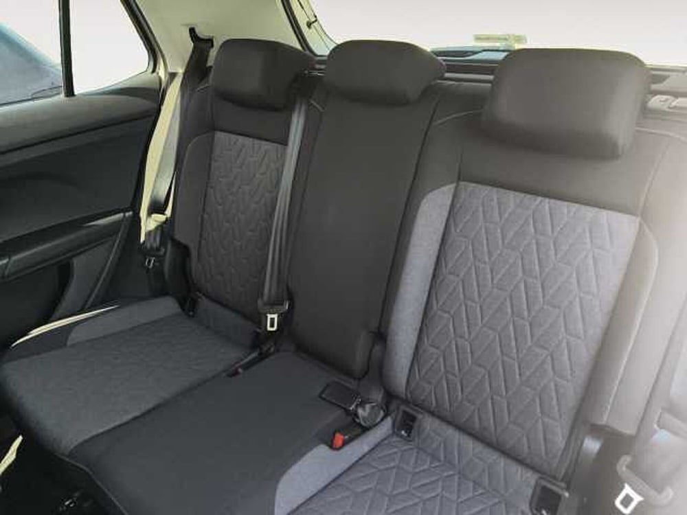Volkswagen T-Cross nuova a Lecco (13)