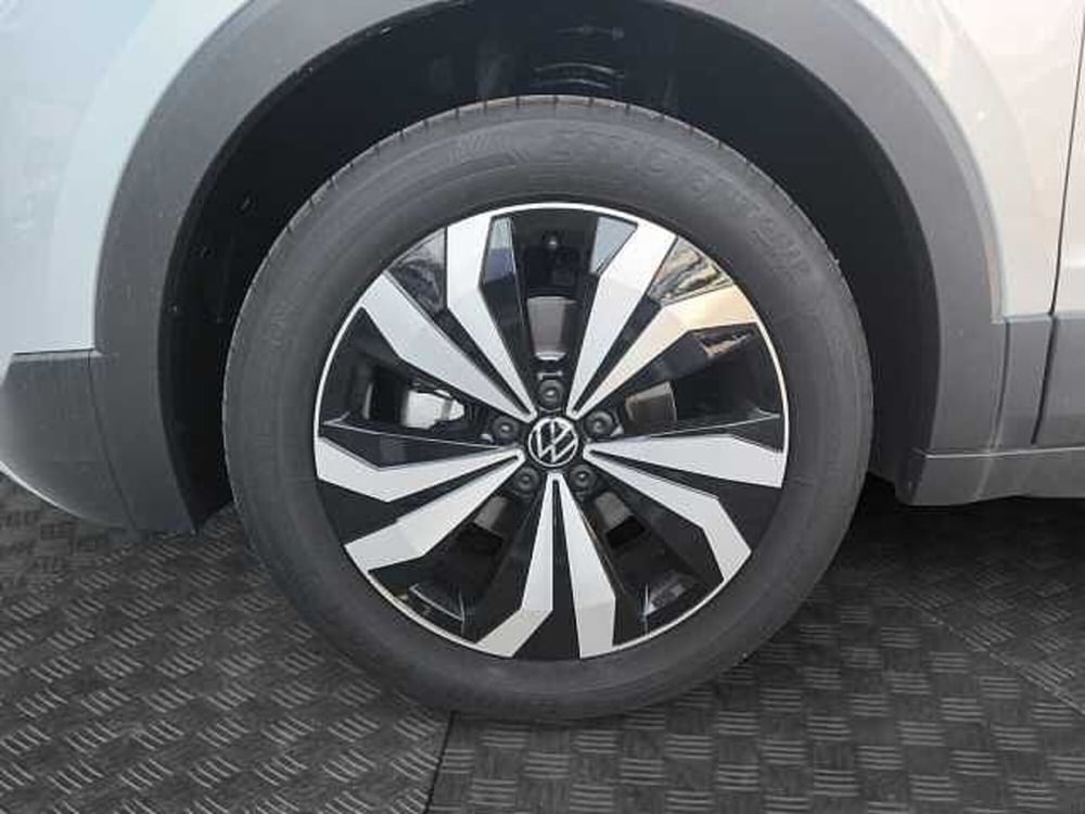 Volkswagen T-Cross nuova a Lecco (14)