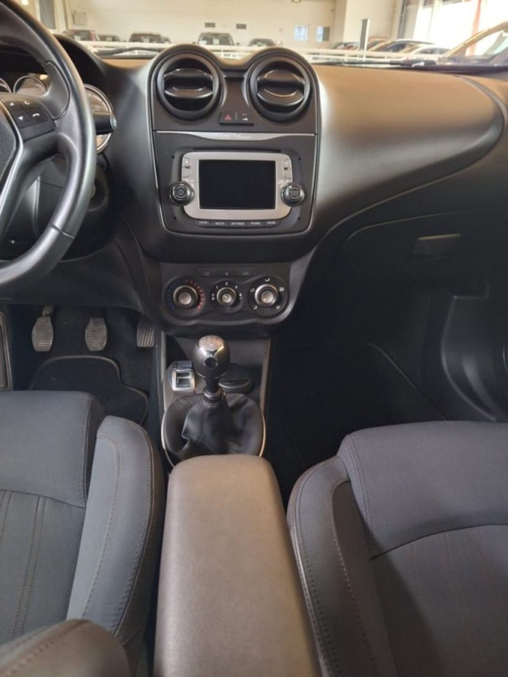 Alfa Romeo MiTo usata a Vicenza (10)